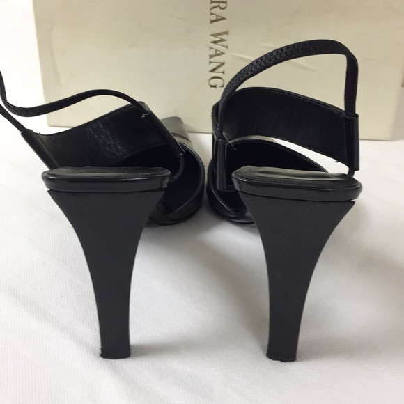 Vera Wang shoes - Picture 2 of 4